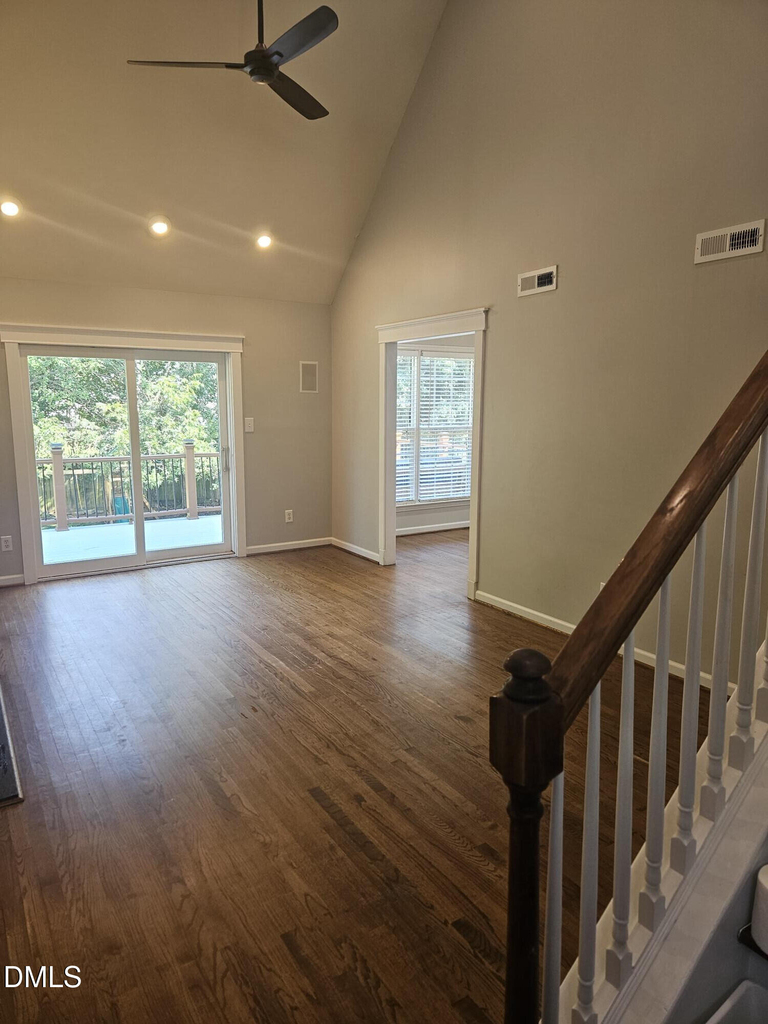 2132 Bellaire Avenue - Photo 6