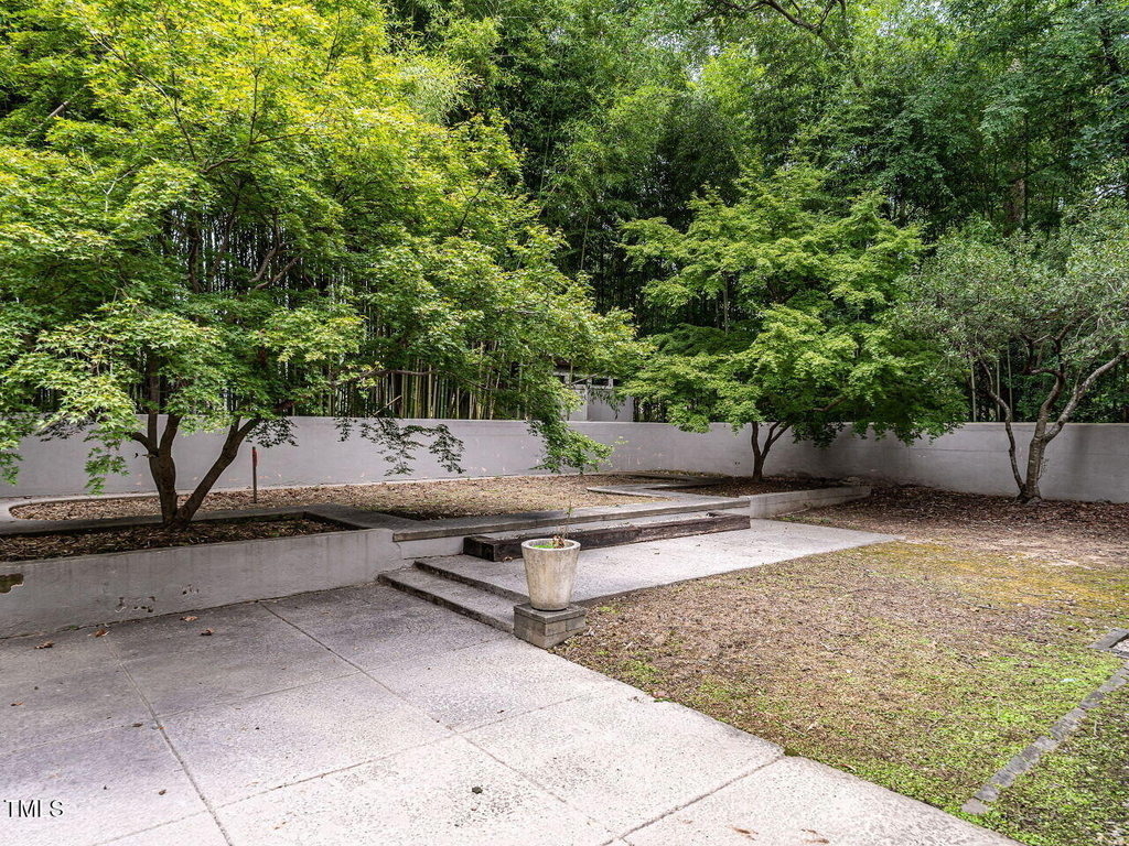 511 Transylvania Avenue - Photo 34