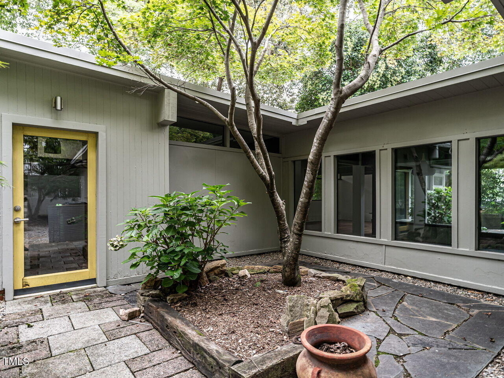 511 Transylvania Avenue - Photo 30