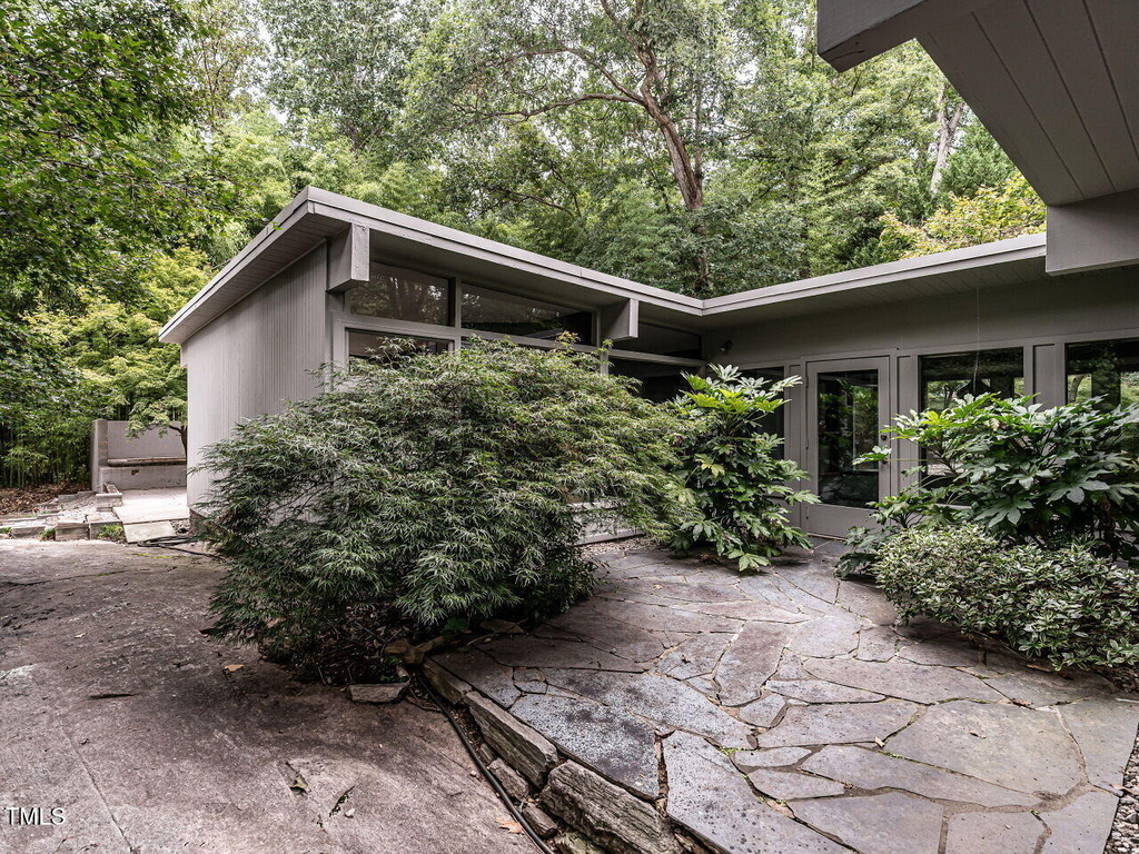 511 Transylvania Avenue - Photo 38