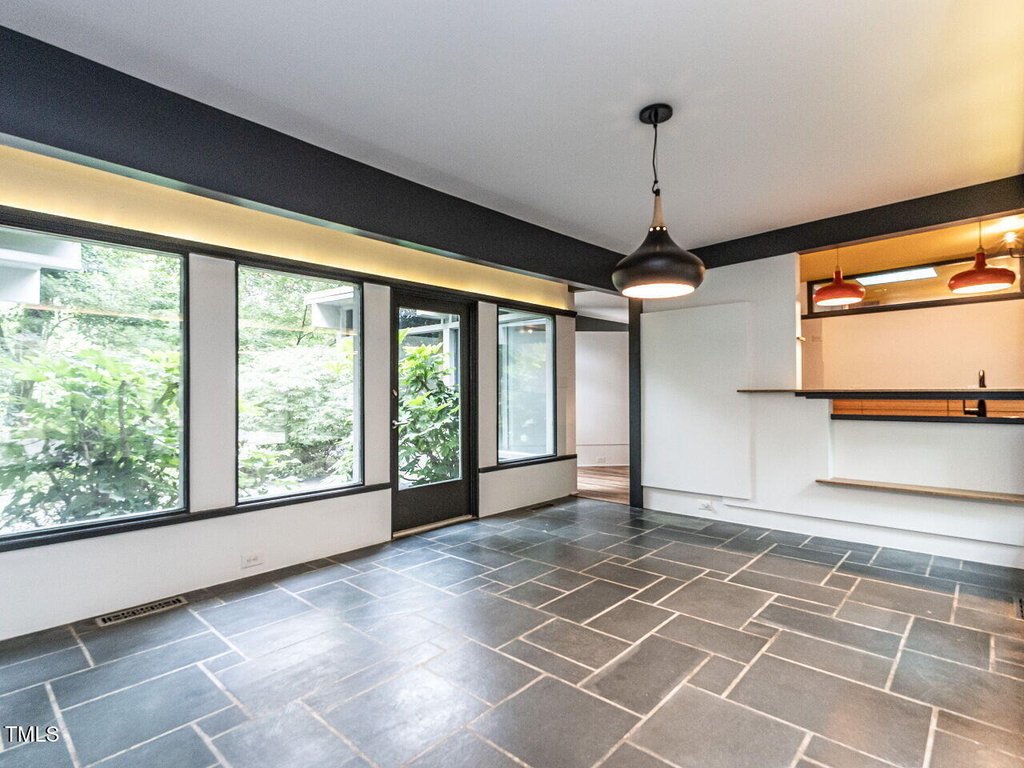 511 Transylvania Avenue - Photo 14