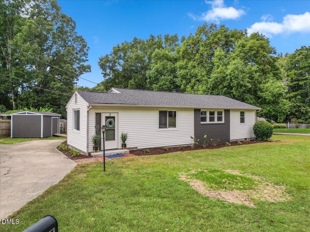 3437 Apache Drive - Photo 3