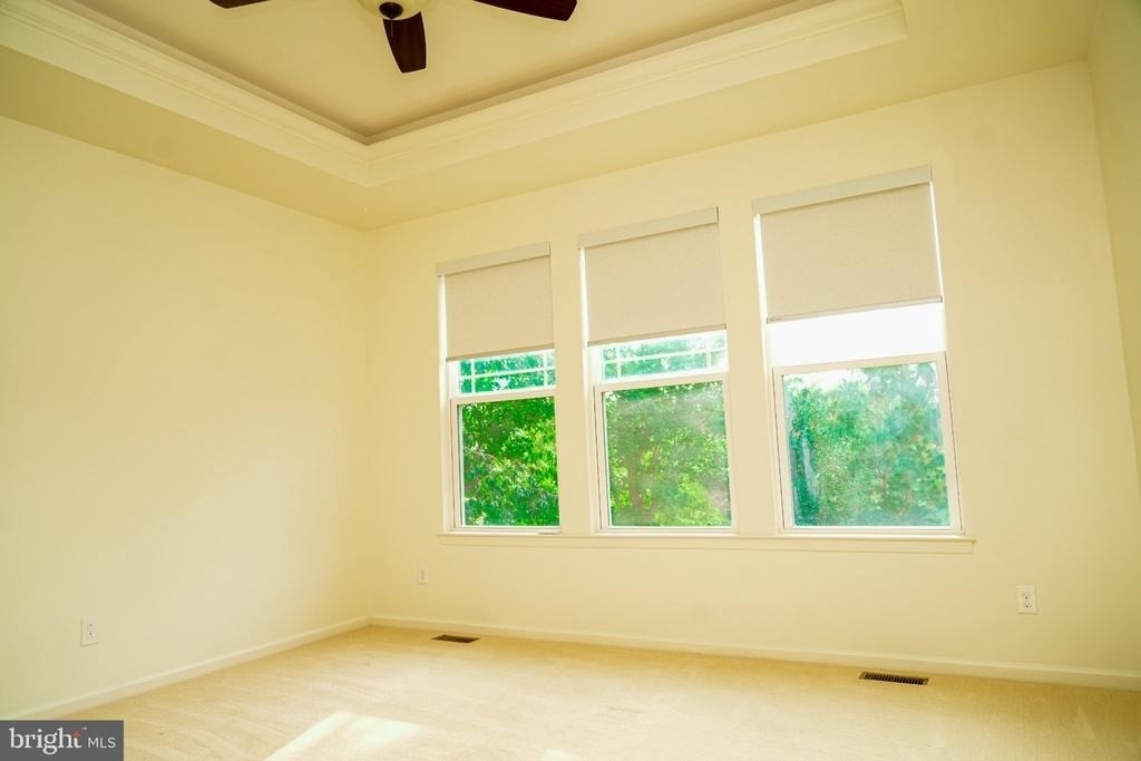 18 Farmview Drive - Photo 3