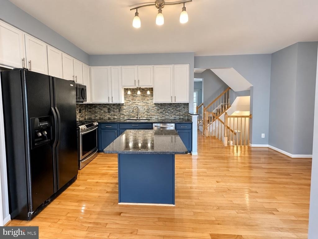 11736 Batley Place - Photo 3