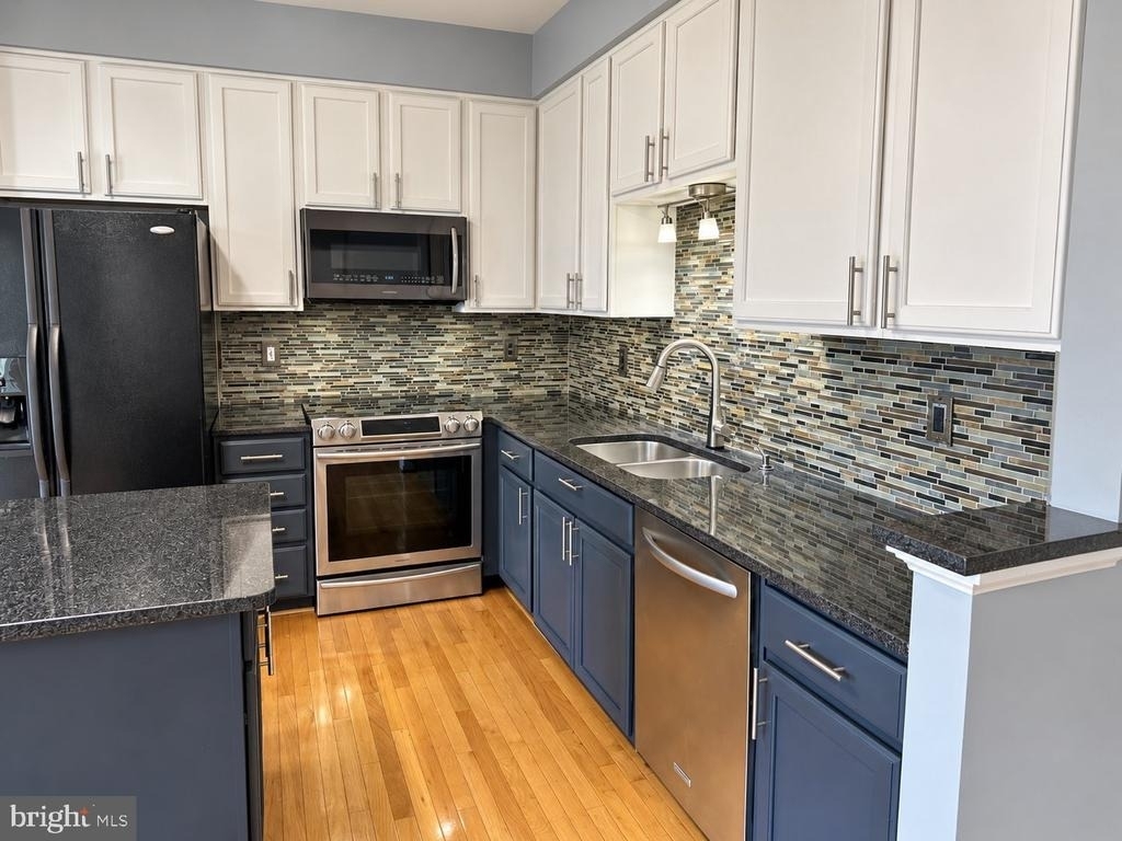 11736 Batley Place - Photo 2