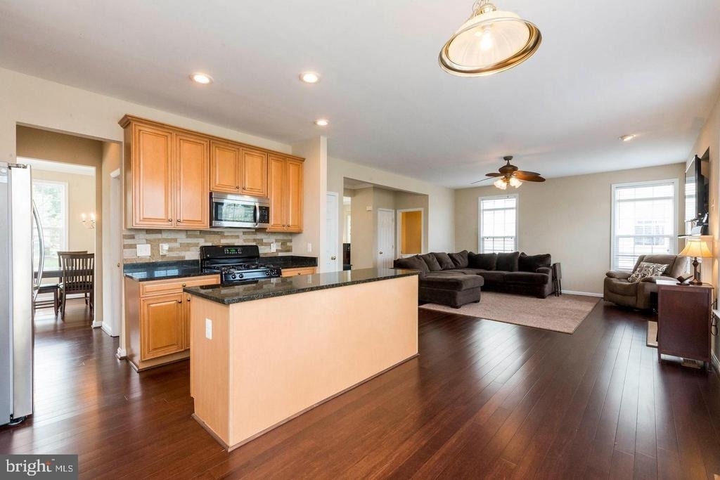 8913 Yellowleg Court - Photo 8