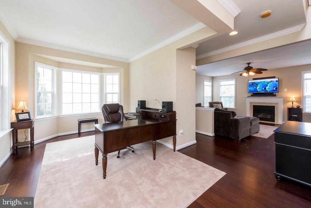 8913 Yellowleg Court - Photo 5