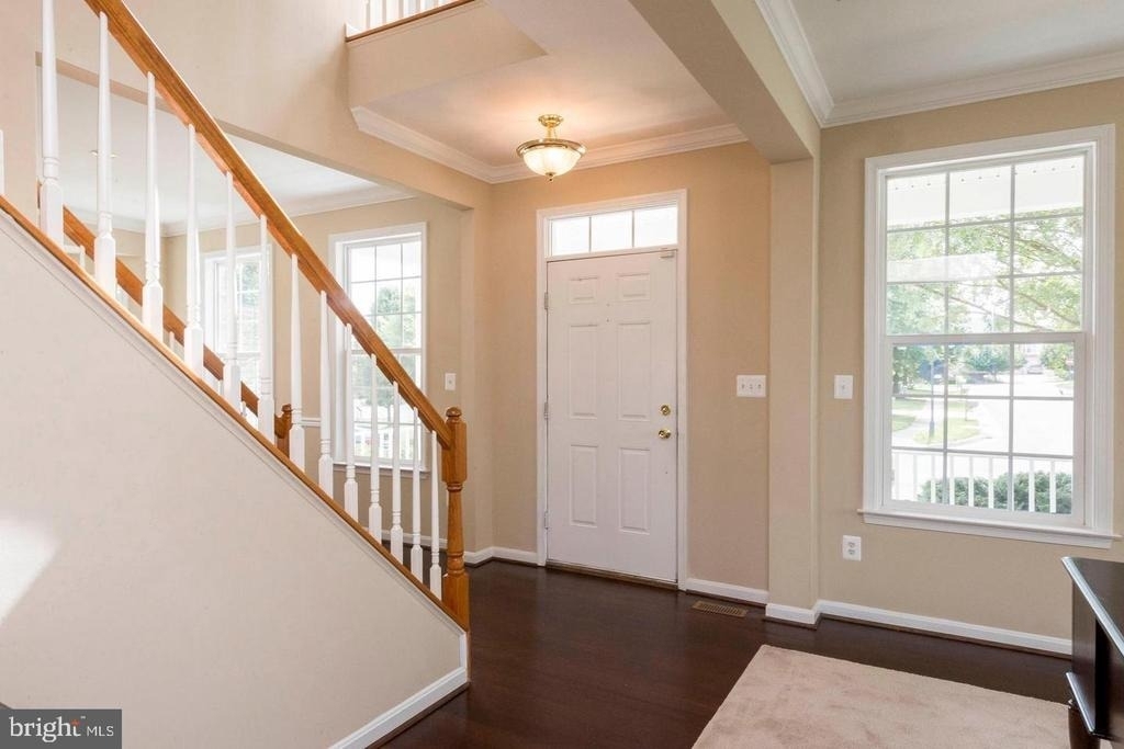 8913 Yellowleg Court - Photo 2