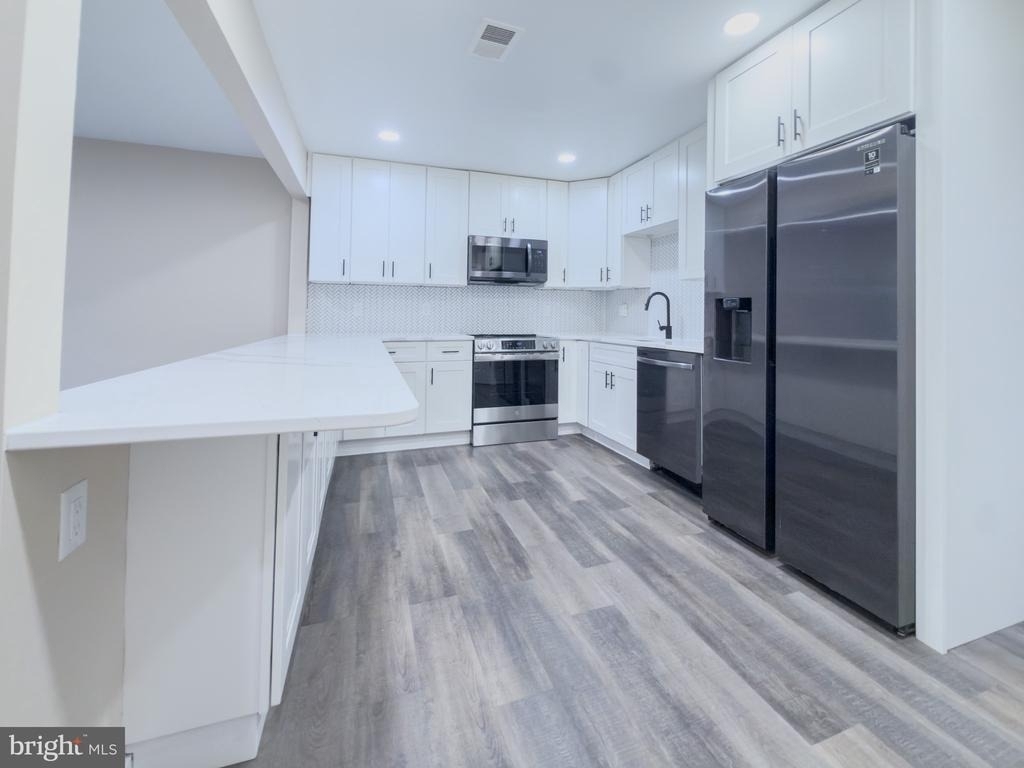 8948 Mcdowell Cmn - Photo 3