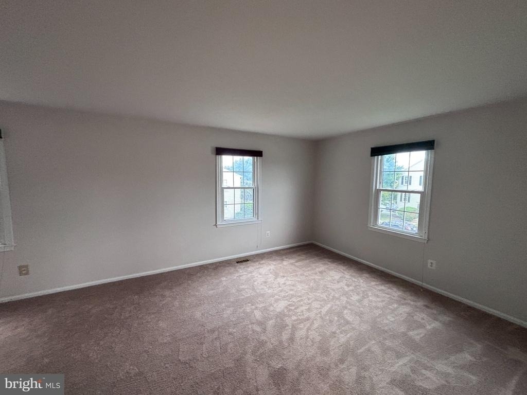 961 Holborn Court - Photo 4