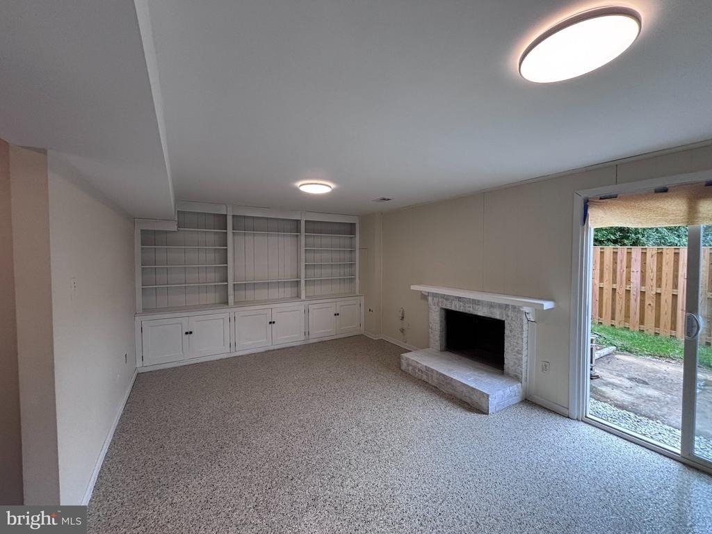 961 Holborn Court - Photo 19