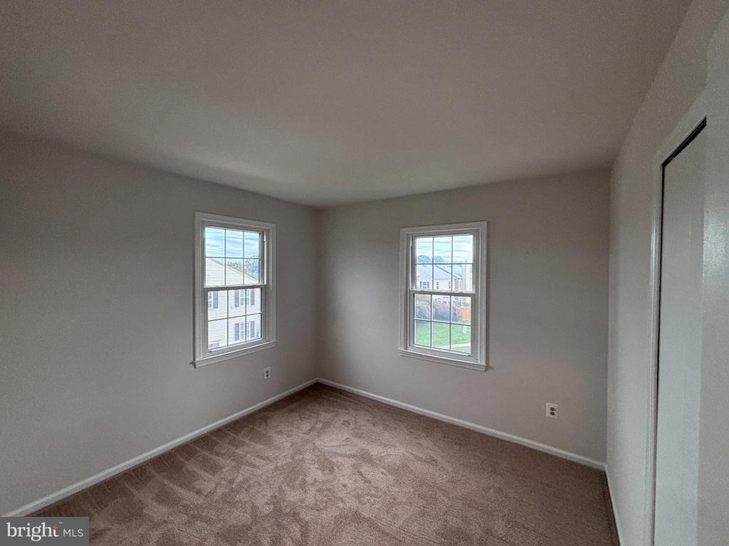 961 Holborn Court - Photo 17