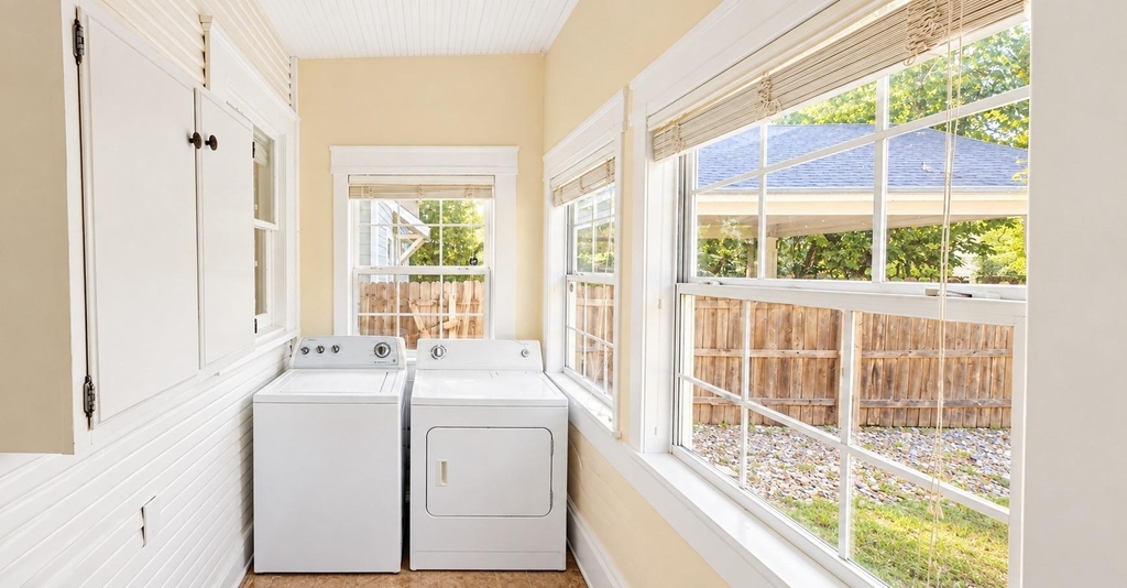 1006 W 22nd St - Photo 11