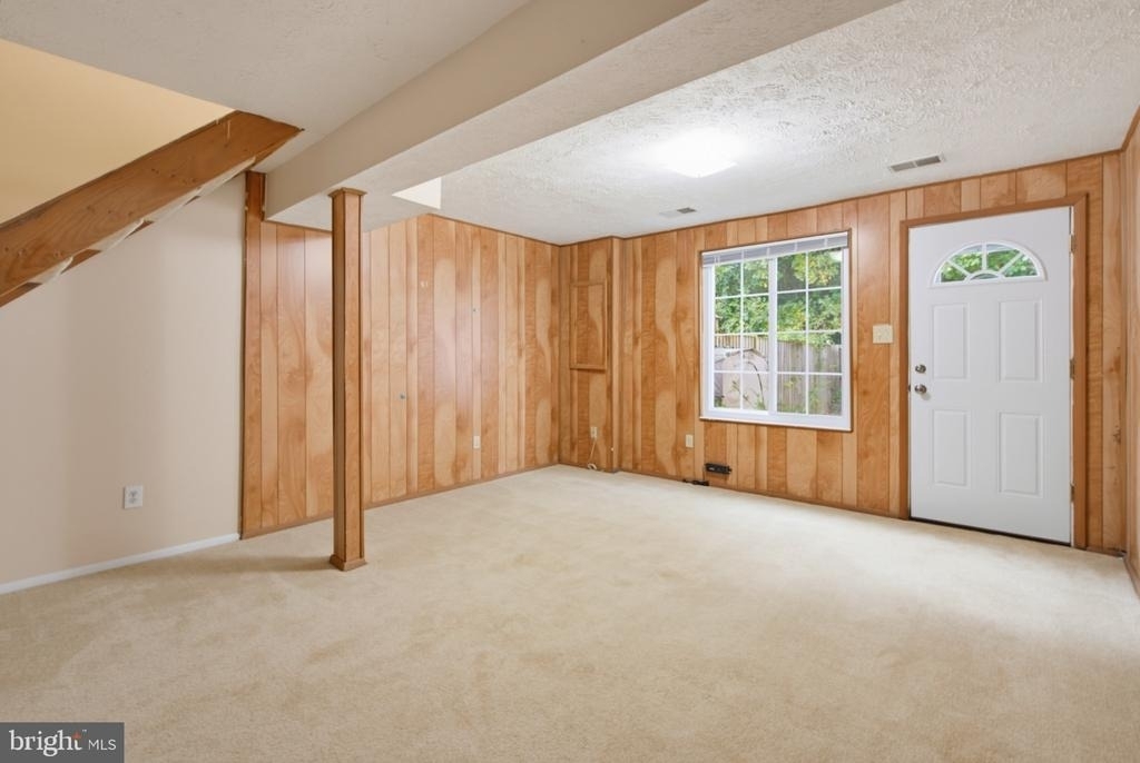8284 Crestmont Circle - Photo 27