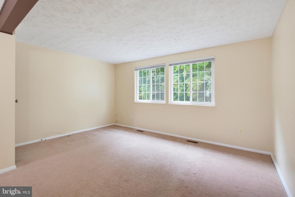 8284 Crestmont Circle - Photo 21