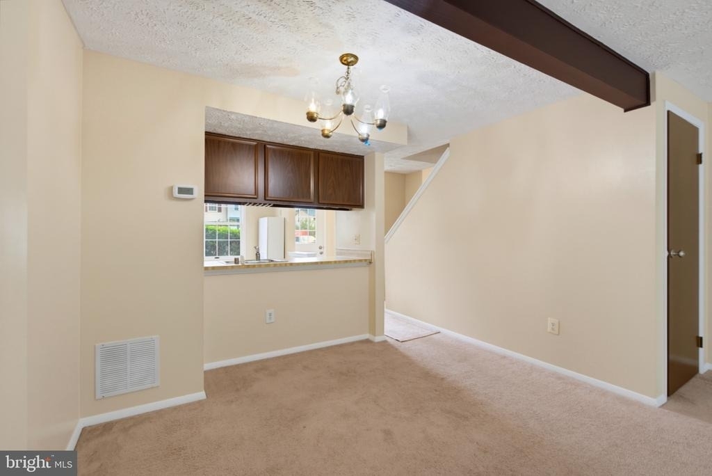 8284 Crestmont Circle - Photo 11
