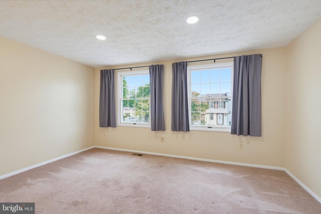8284 Crestmont Circle - Photo 18