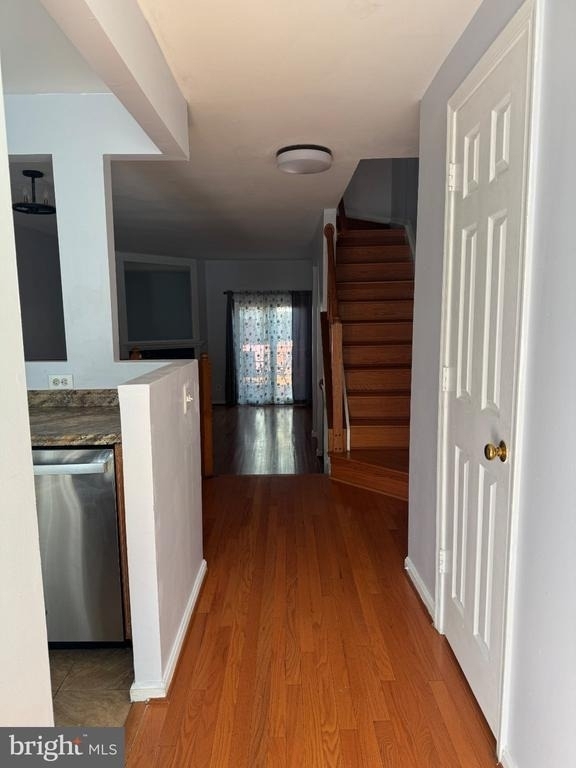5901 Saint Giles Way - Photo 1