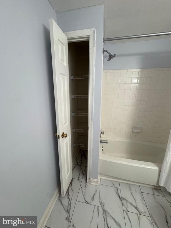 5901 Saint Giles Way - Photo 37