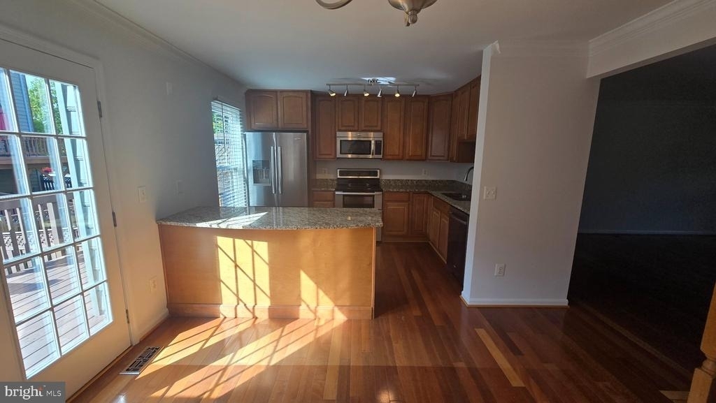 6035 Kestner Circle - Photo 6