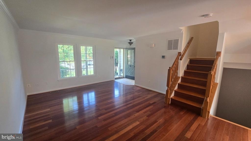 6035 Kestner Circle - Photo 2