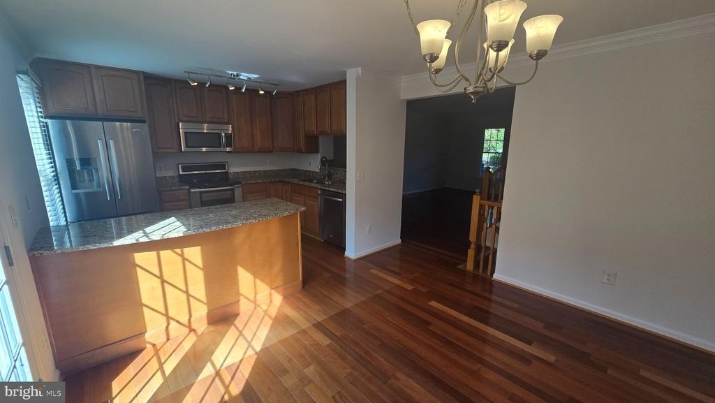 6035 Kestner Circle - Photo 5