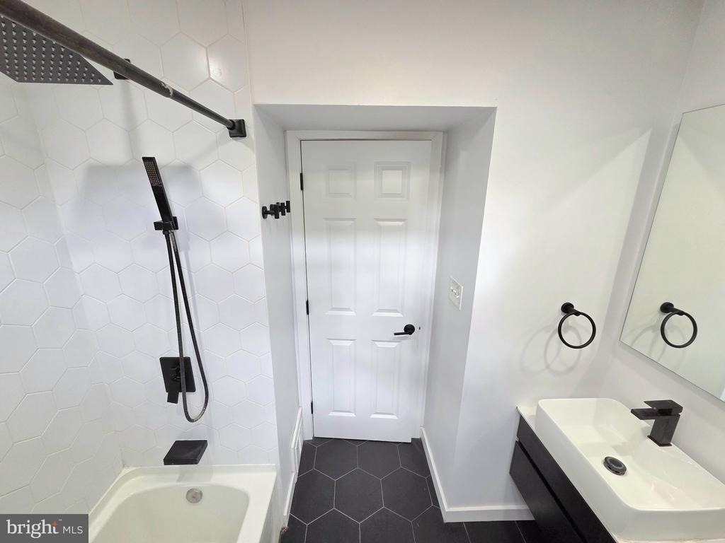 5311 Montgomery Street - Photo 16