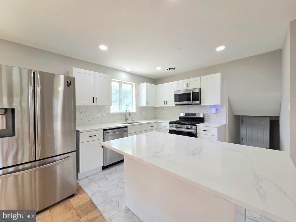 5311 Montgomery Street - Photo 7