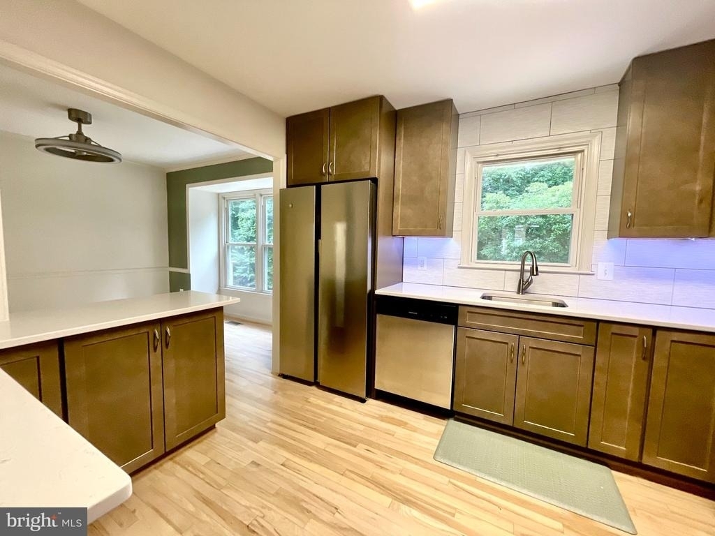 7925 Forest Path Way - Photo 7
