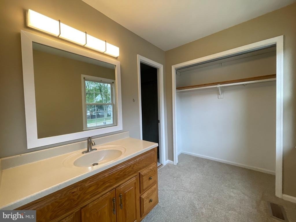 7925 Forest Path Way - Photo 18