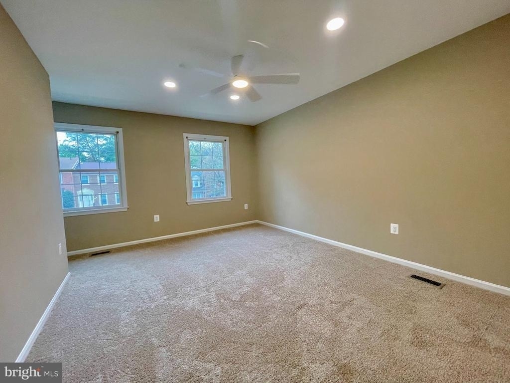 7925 Forest Path Way - Photo 15