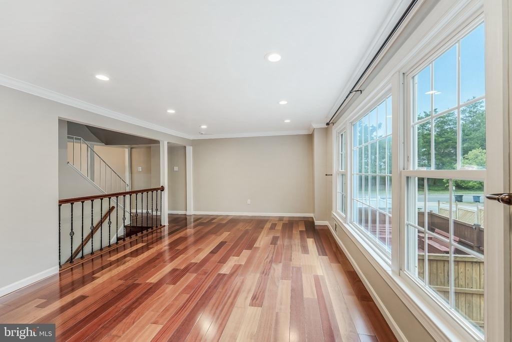 8105 Oaklake Court - Photo 20