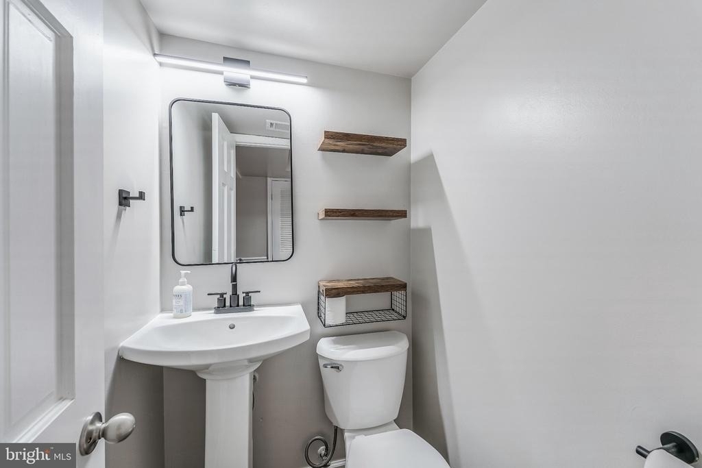 8105 Oaklake Court - Photo 30
