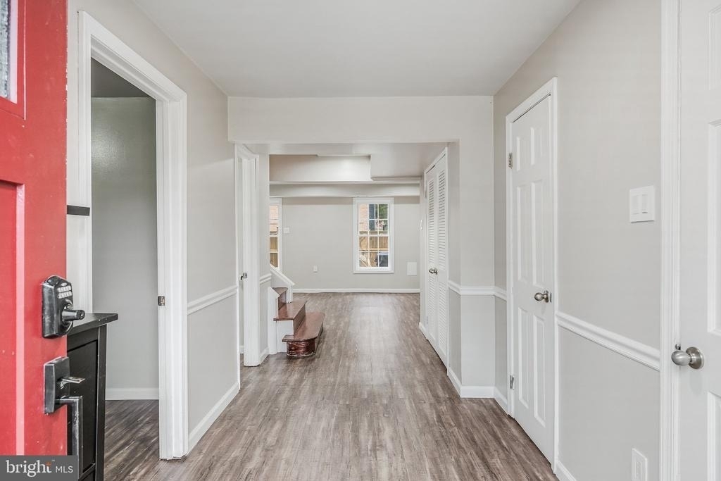 8105 Oaklake Court - Photo 4