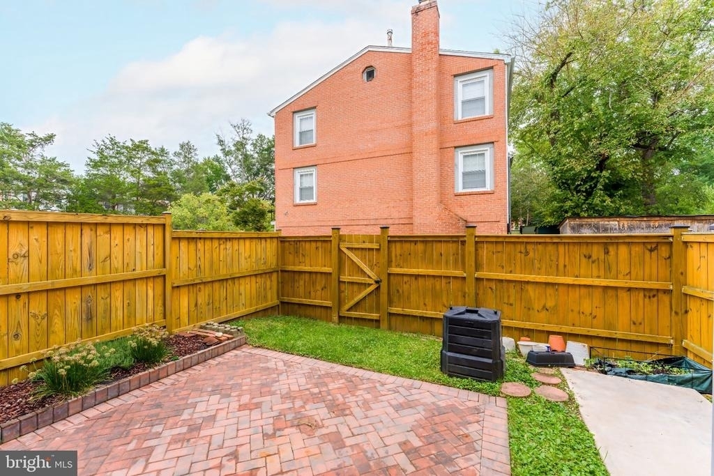 8105 Oaklake Court - Photo 48