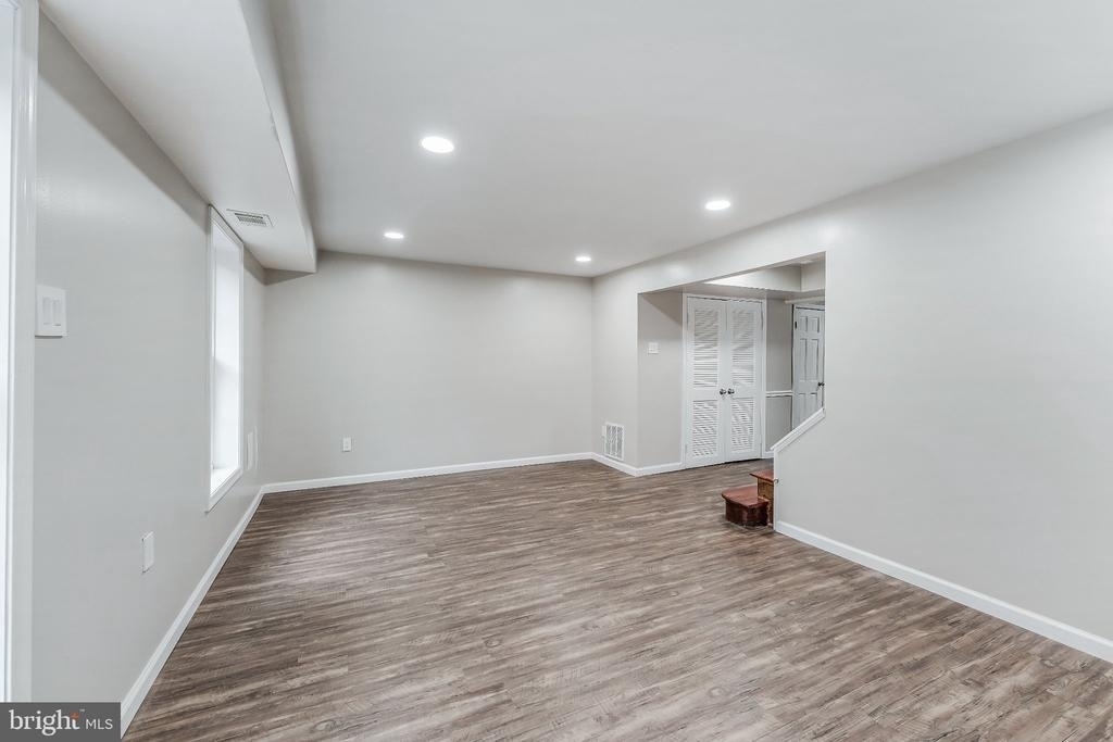 8105 Oaklake Court - Photo 37