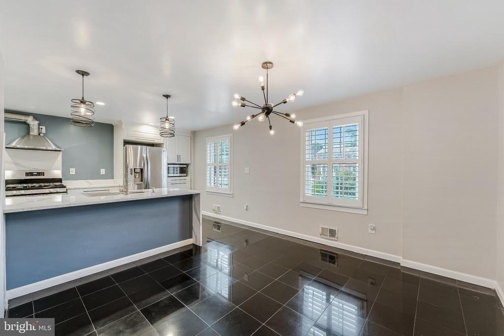 8105 Oaklake Court - Photo 15