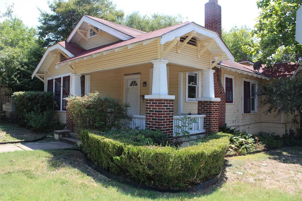 2826 Salado St - Photo 3