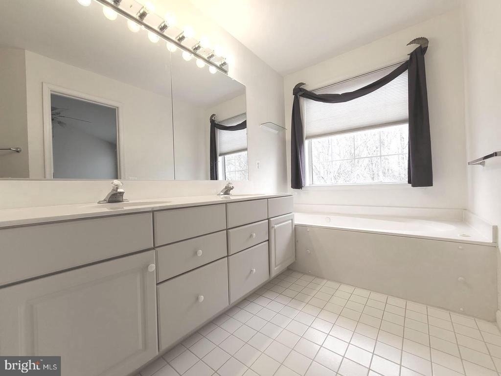 7705 Wiley Creek Way - Photo 13