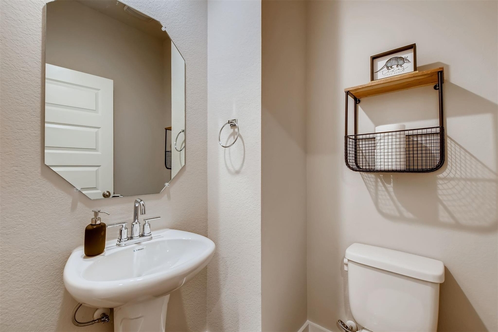 7404 Taylor Knoll Ct - Photo 10