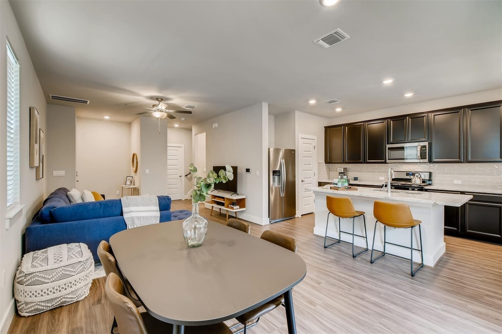 7404 Taylor Knoll Ct - Photo 8