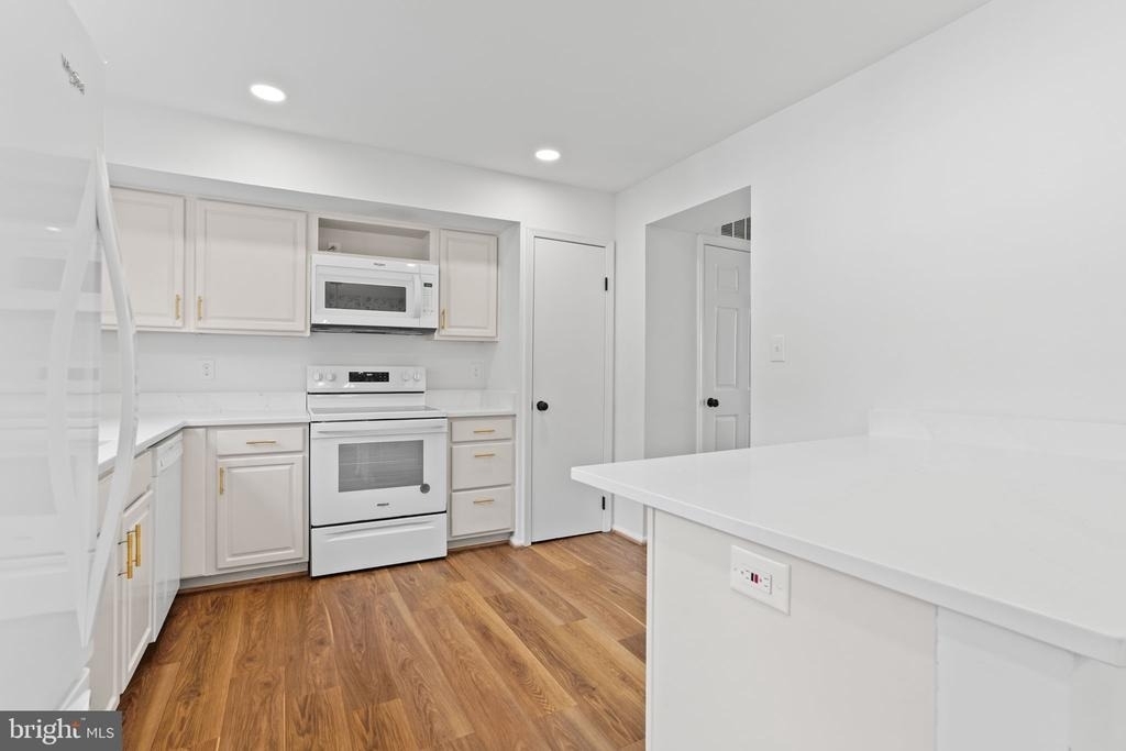 10072 Apple Wood Court - Photo 15