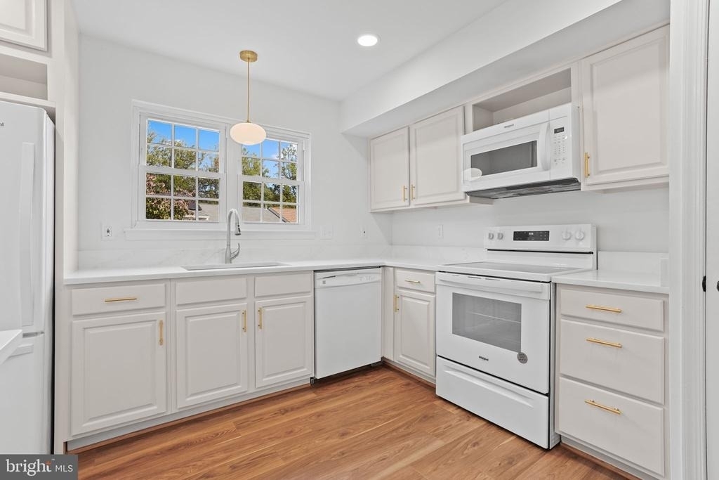10072 Apple Wood Court - Photo 19