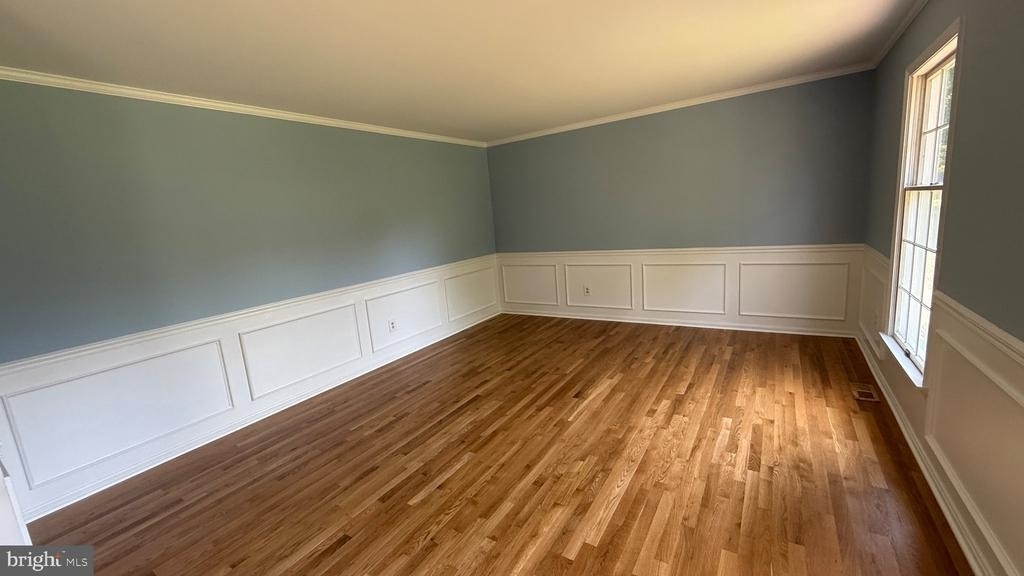 5750 Pendleton Lane - Photo 4