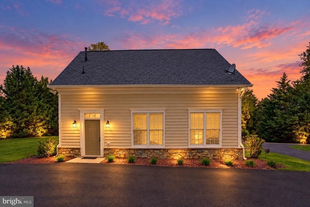 10903 Maple Street - Photo 35