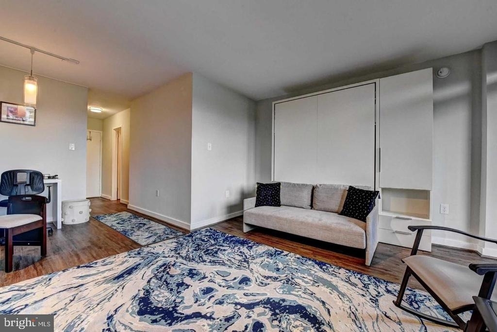801 N Pitt St - Photo 8