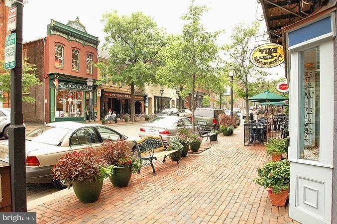 801 N Pitt St - Photo 30