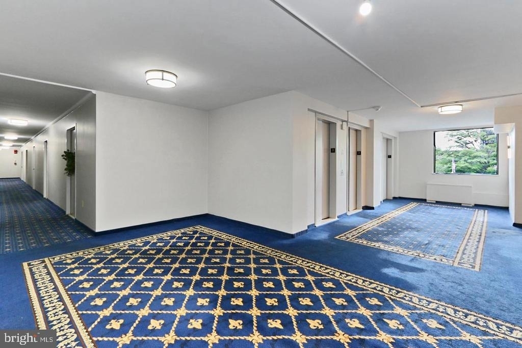 801 N Pitt St - Photo 1