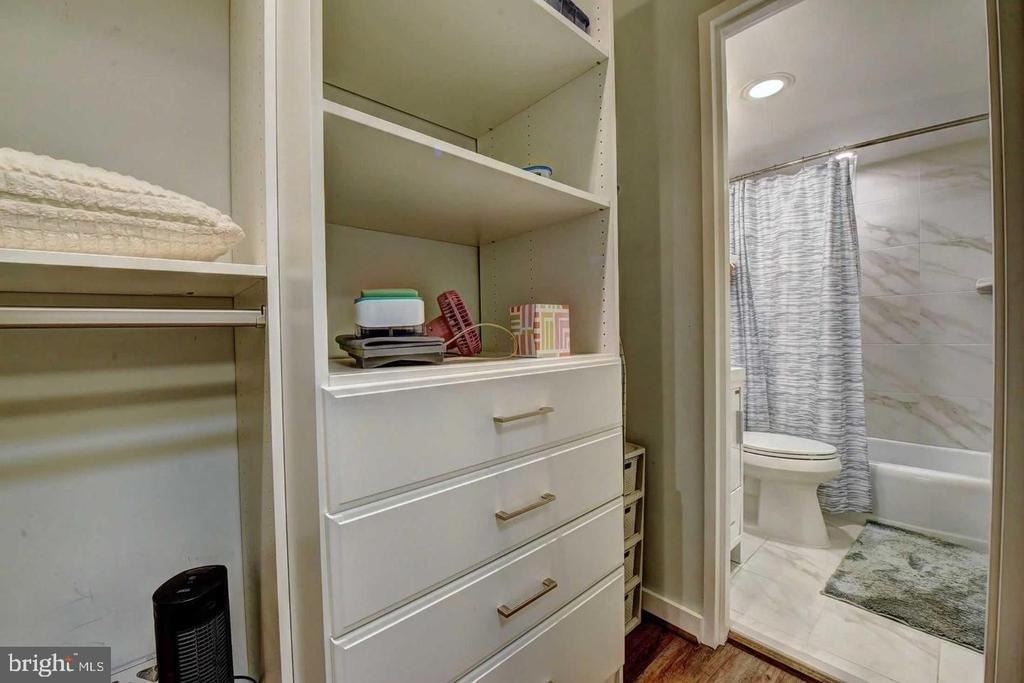 801 N Pitt St - Photo 14