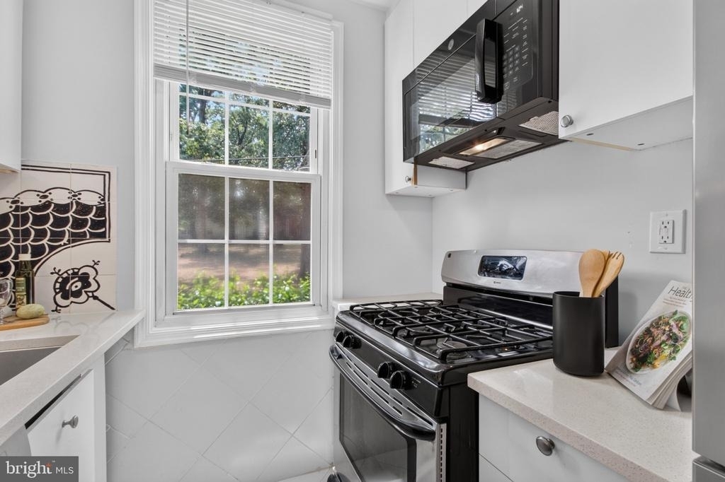 226 N Thomas Street N - Photo 20